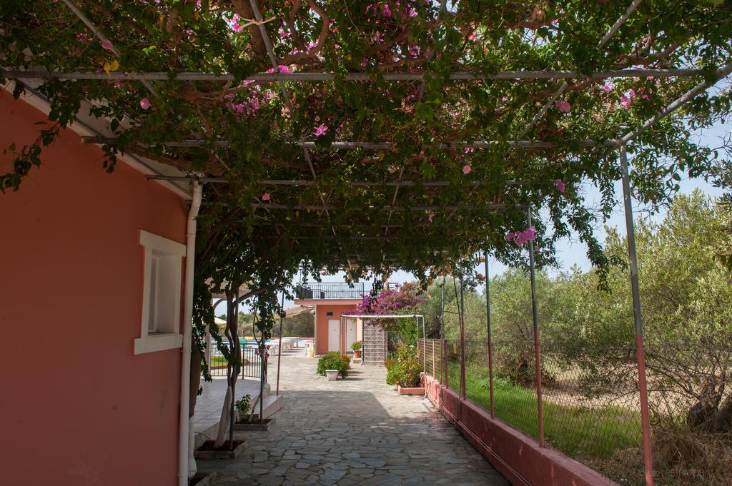 Paradise Studios Svoronata Exteriér fotografie